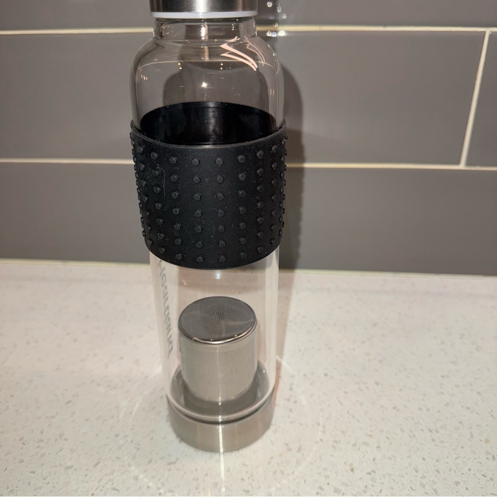 GROSCHE MARINO GLASS WATER TEA COFFEE TRAVEL INFUSER — BLACK — 18.6 OZ - Picture 3 of 13